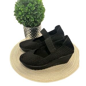 🎉SALE🎉$20 or2for$30🎉White Mountain Womens 8.5 Black Woven Stretch WedgeMary Jane